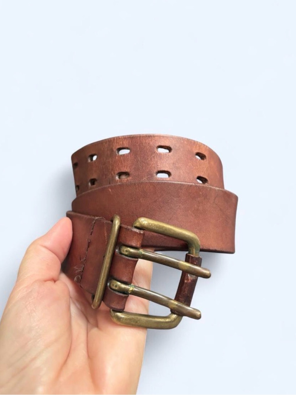 VTG GAP Classic Brown Leather Belt with Brass Buckle Size 30, Italian.